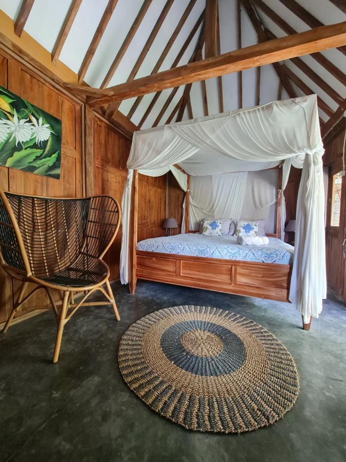 Villa Kayu Yogyakarta Exterior photo